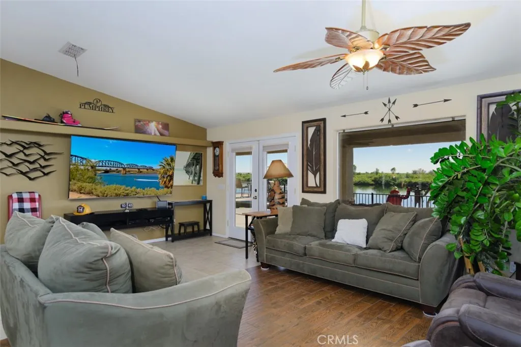 151993 Rio Vista, Big River, California 92242 home-pic-17